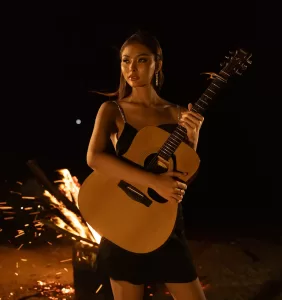 Andina Julie Rilis Single ‘Aku Ingin Jatuh Cinta’ Setelah Keberhasilan Lagu ‘Mahkotaku’
