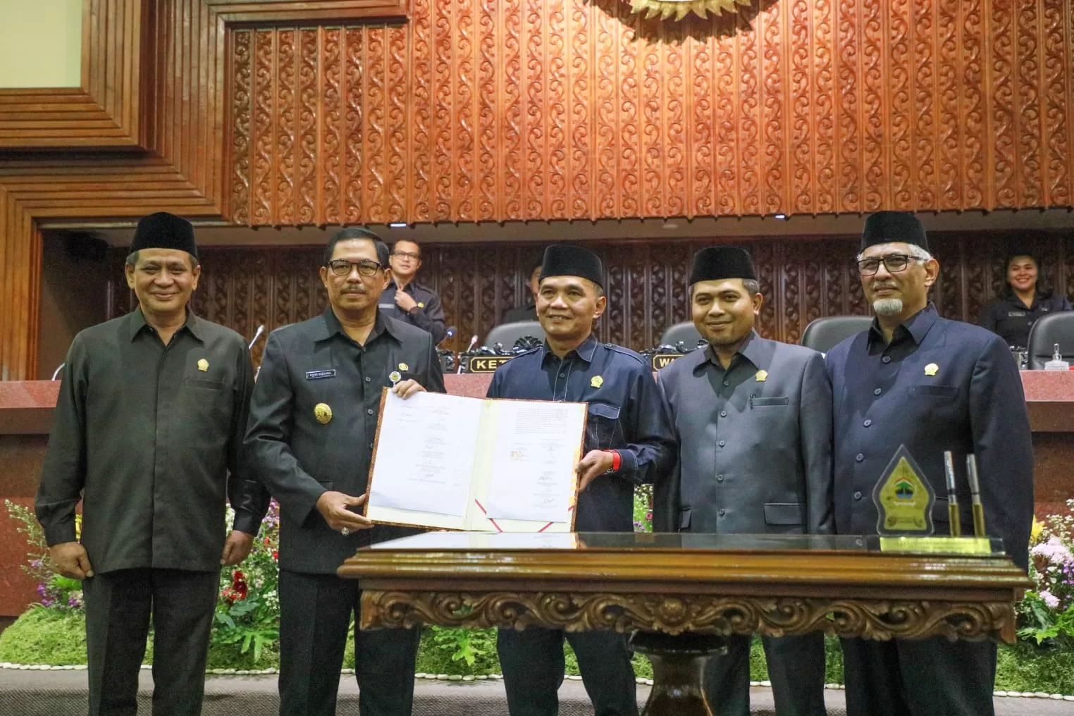 Pemerintah Provinsi Jawa Tengah dan DPRD Provinsi Jawa Tengah telah menyepakati penandatanganan nota kesepakatan Kebijakan Umum Anggaran dan Plafon Prioritas Anggaran Sementara (KUA PPAS) APBD 2024