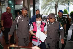 Kejaksaan Agung Tahan BS Korupsi Penjualan Logam Mulia di Butik Emas Logam Mulia Surabaya 01 Antam