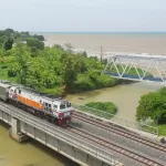 Sensasi Baru Menikmati Pantai, Melaju Bersama KA Kaligung dan Kamandaka WhatsApp Image 2025-05-05 at 17.32.48