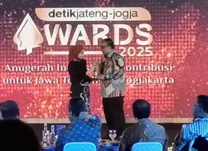 Sukses Tingkatkan Kesadaran Hidup Sehat, Sido Muncul Raih Penghargaan detikJateng-Jogja Awards 2025