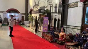 Turut Lestarikan Budaya Nasional, KAI Daop 4 Hadirkan Ragam Kegiatan Bertema Batik di Stasiun Semarang Tawang