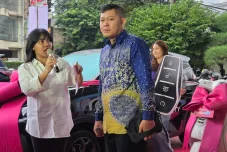 Setia Pakai Tri Sejak 2021, Pemuda Klaten Raih Grand Prize BYD Atto 1