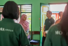 Dukung Literasi Sejak Dini, MORAZEN Yogyakarta Tambah 90 Buku untuk SDN 1 Temon Wetan