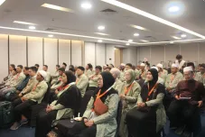 JNE Berangkatkan 1.200 Karyawan dan Keluarga untuk Tunaikan Ibadah Umrah